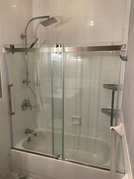 Bathroom with Separate Hand Wand - 149 W 120th St