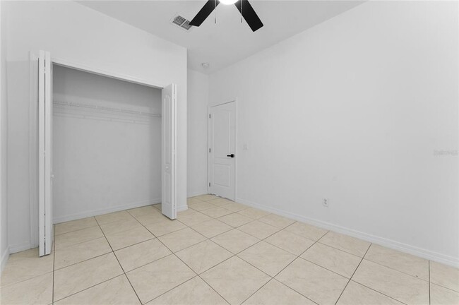 Building Photo - 4932 Olde Kerry Dr