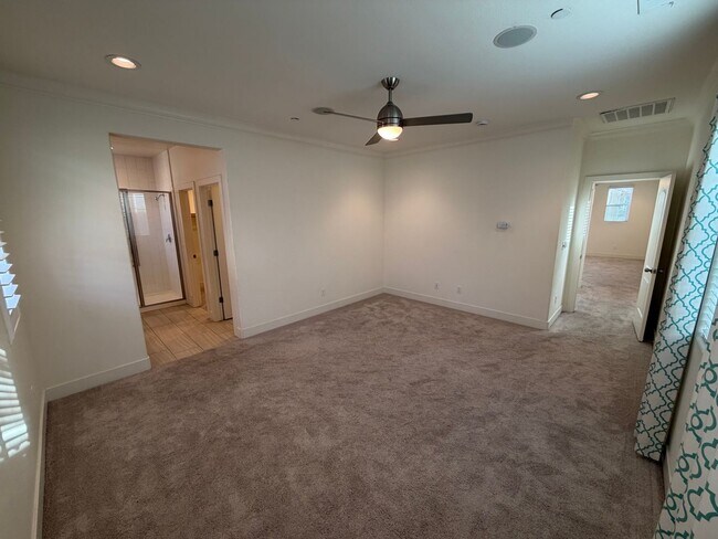 Building Photo - 3 bedroom | 2.5 bathroom | Single family h...