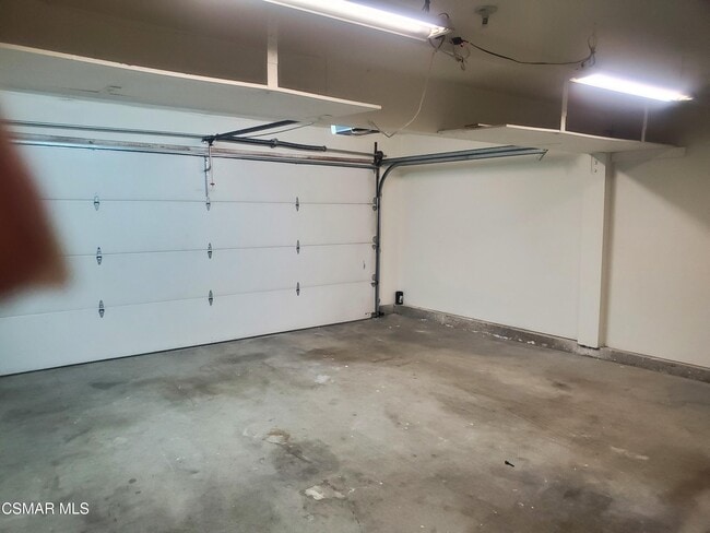 Building Photo - 6525 Twin Cir Ln