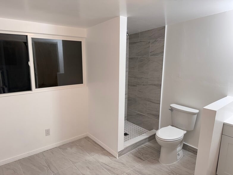 Bath #2 - 4245 Bonita Dr