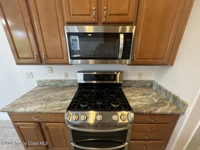 Building Photo - 1720 Kinsale Ct