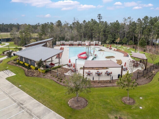 Building Photo - 15881 Blass Vly Dr