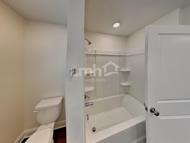 Building Photo - 2563 Spring Moss Ct