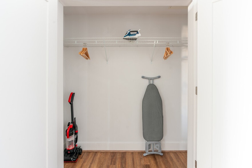 Building Photo - 770 Maine Ave SW