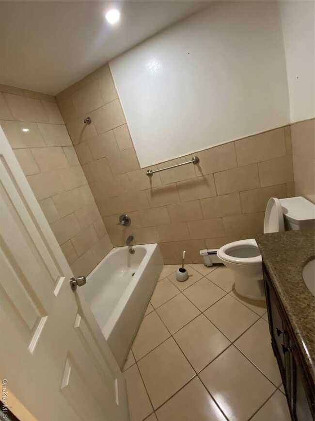 Building Photo - 146-05 226th St