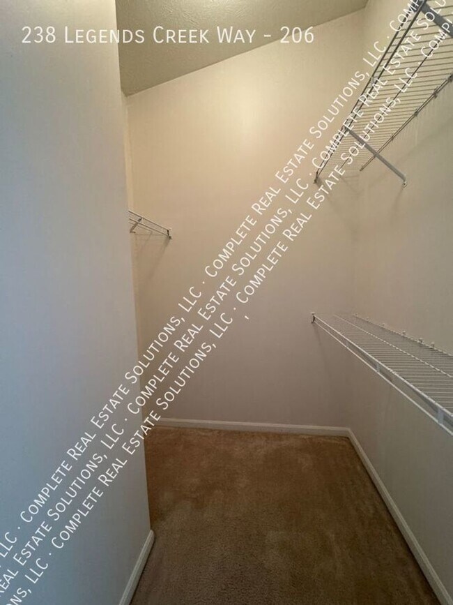 Building Photo - 238 Legends Creek Way