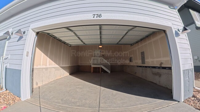 Building Photo - 776 Nob Hl Ln