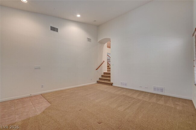 Building Photo - 5921 Altissimo St
