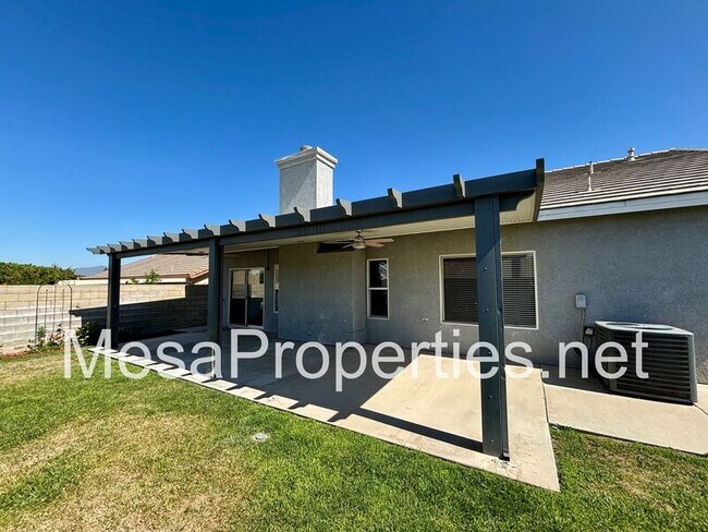 Building Photo - 15389 Megan Ct