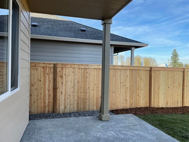 Building Photo - NEWER 4 Bed 2.5 Bath Home! Located near the Ridgefield Outdoor Recreation Center, equestrian faci...