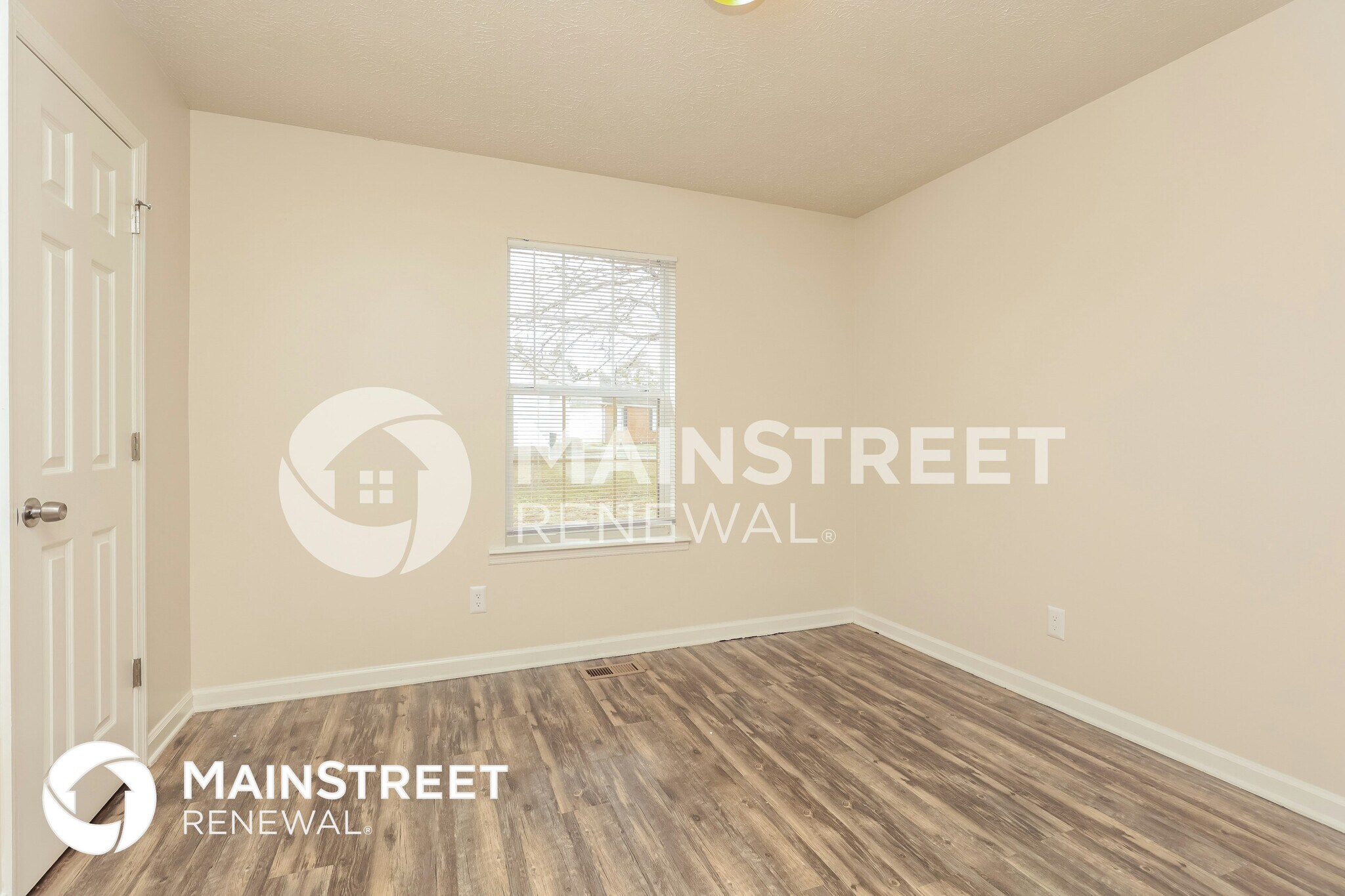 Building Photo - 1143 Woods Edge Dr