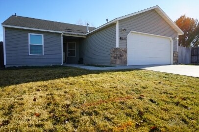 Building Photo - 16274 Silver Creek Ave