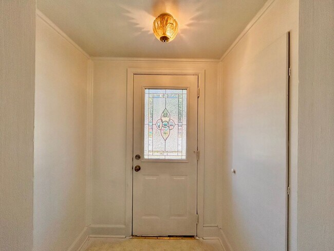 Building Photo - Two Bedroom Home in Muskegon