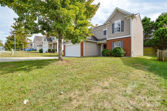 Building Photo - 6754 Sequoia Hills Dr