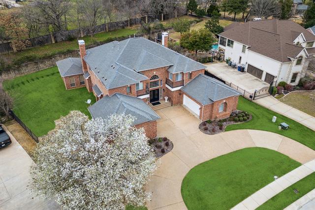 Building Photo - 820 Deer Hollow Blvd