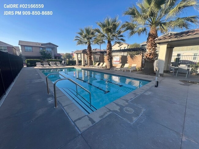 Building Photo - Price Lowered! Chino 4 Bedroom Condo
