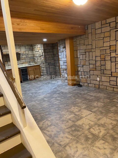 Building Photo - 2852 Fairway Dr