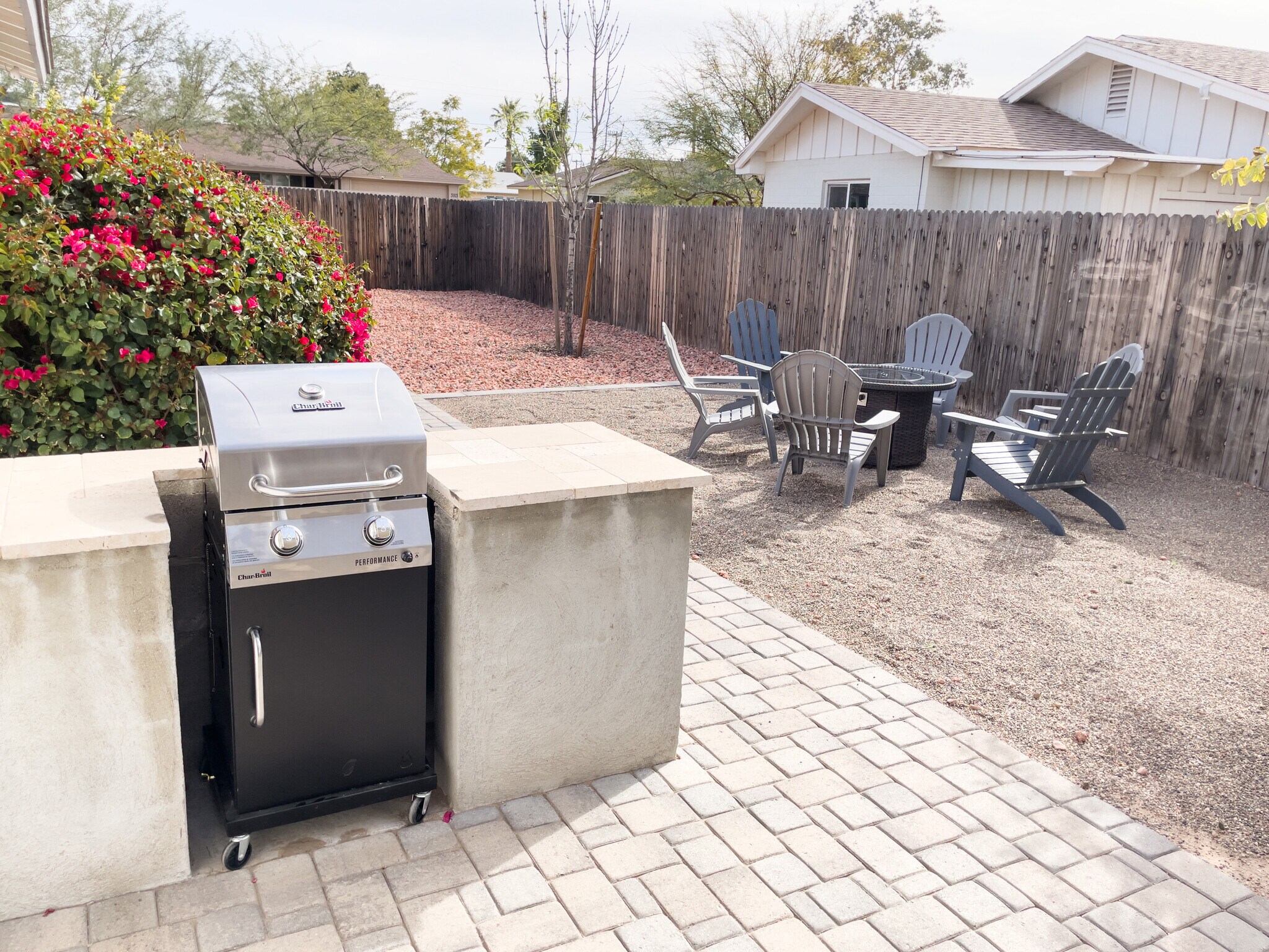 Building Photo - 8035 E Earll Dr