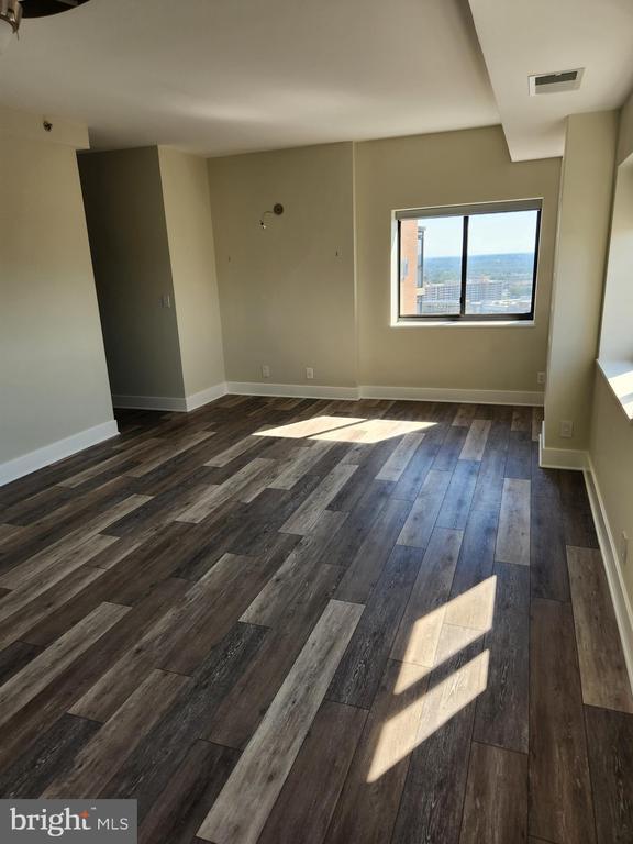 Building Photo - 900 N Stafford St