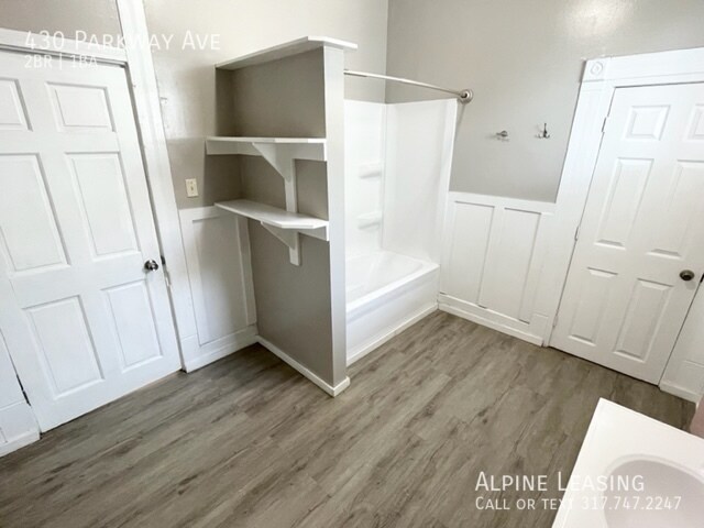 Building Photo - 2 Bedroom conveniently located in thriving...