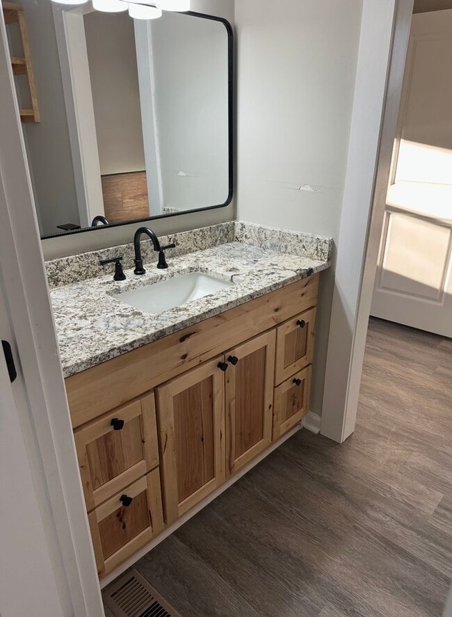 Building Photo - 60 Horseshoe Bend