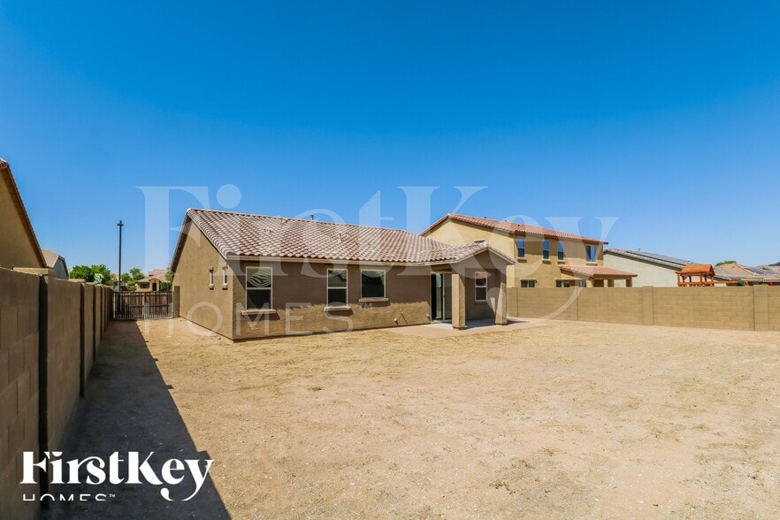 Building Photo - 18333 W Onyx Ave