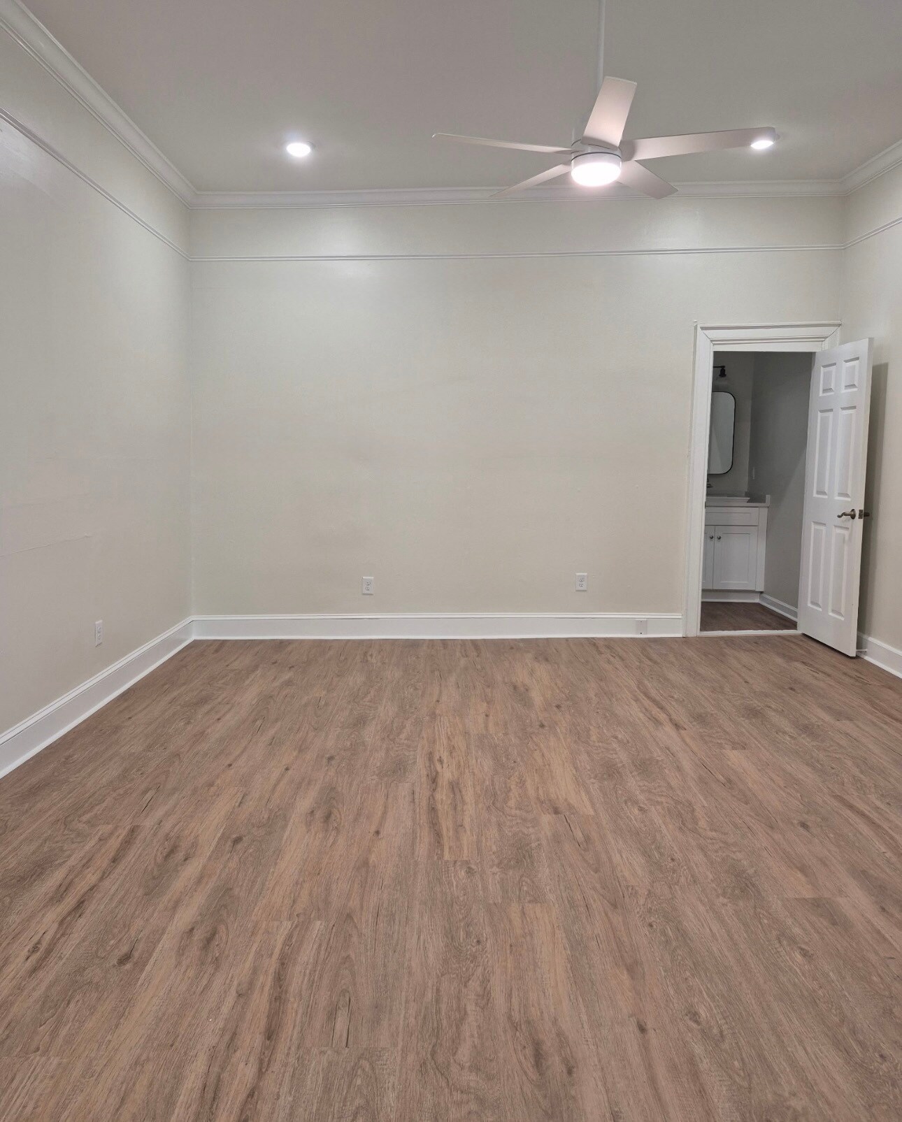 Building Photo - 632 Arlington Pl