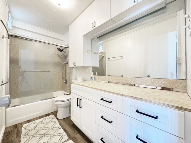 Building Photo - Pet Friendly Kailua House with Solar Hot W...