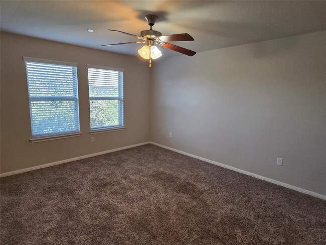 Building Photo - 2304 S Lakeline Blvd