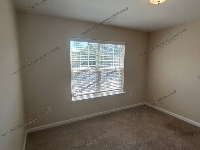 Building Photo - 1331 Lombar St