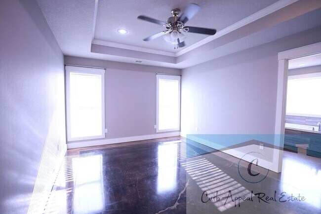 Building Photo - Beautiful, spacious 3 bed / 2 bath recently built home (Nettleton Schools) - fenced back yard!!