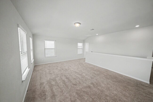 Building Photo - 3037 Beringer Blvd