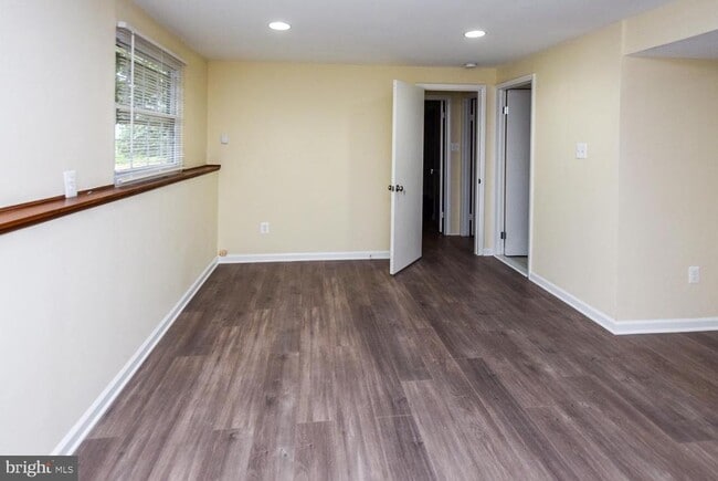 Building Photo - 6584 Madrigal Terrace