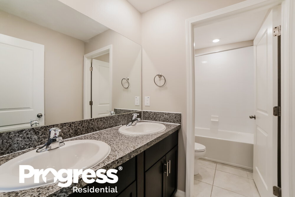 Building Photo - 914 Nutmeg Spice Pl
