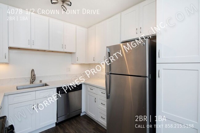 Building Photo - Gorgeous Crown Point 2BR With Washer/Dryer...