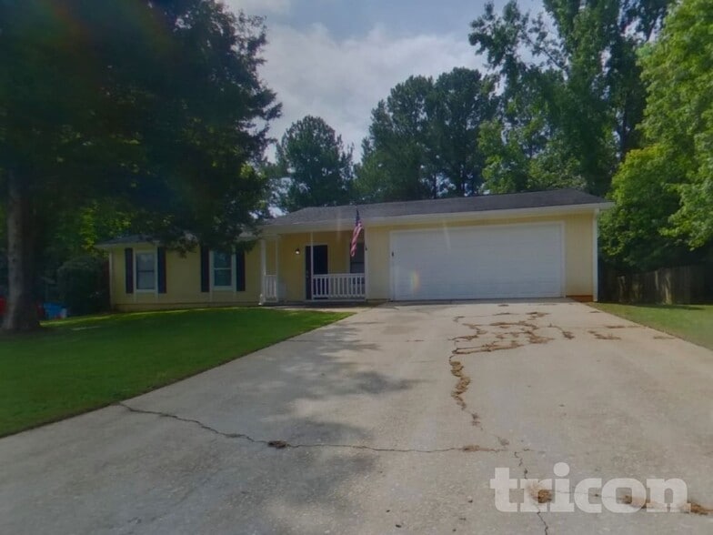 Primary Photo - 459 Sweet Water Trail SE