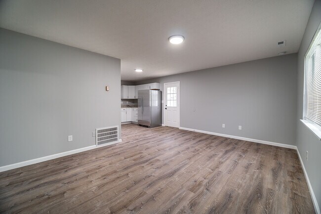 Building Photo - 1400 E Hudson St