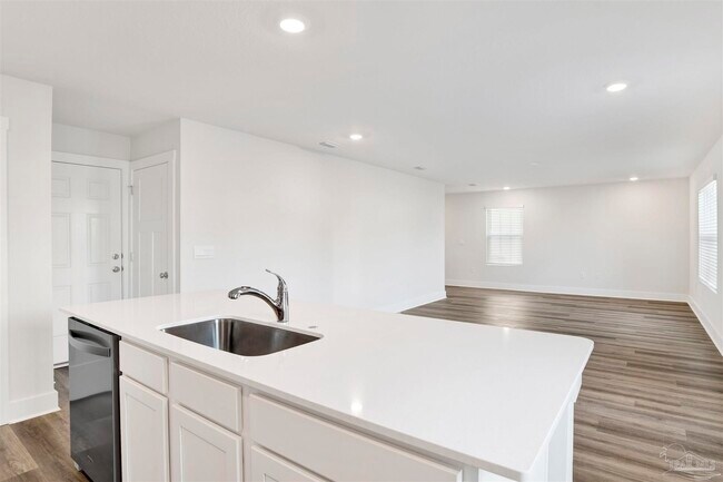 Building Photo - 4932 Valor Ct