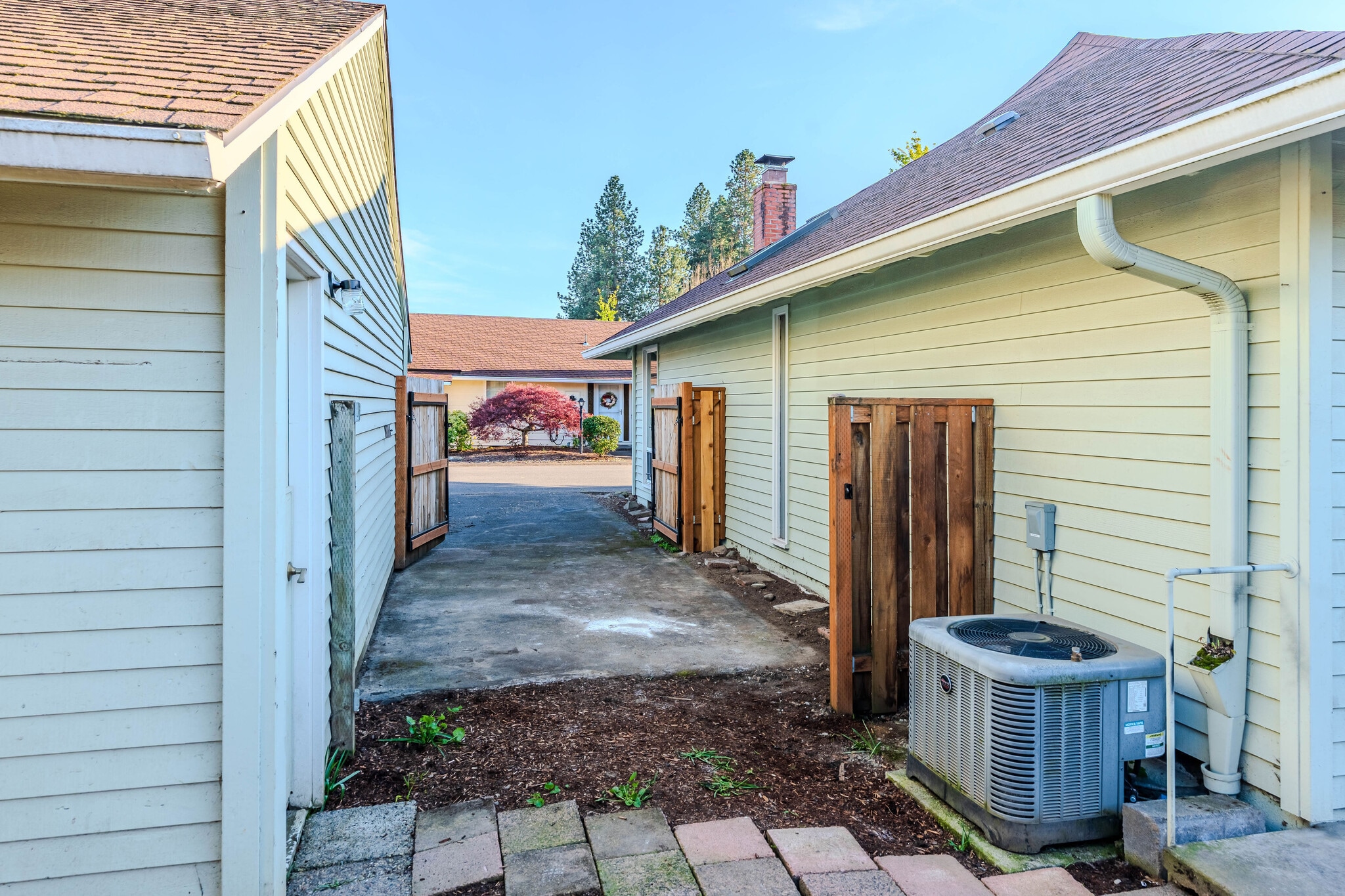 Building Photo - 14225 SW Rocklynn Pl