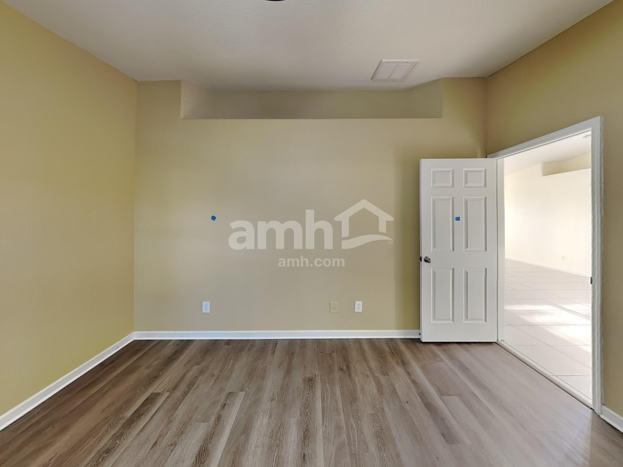 Building Photo - 3090 SW Boxwood Cir