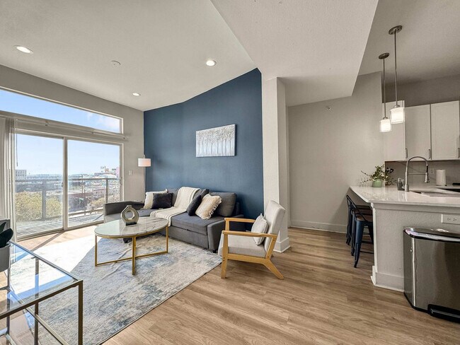 Building Photo - 2916 Indiana St