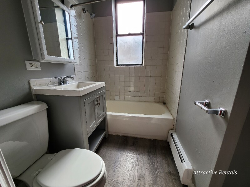 Building Photo - 5645 W Washington Blvd