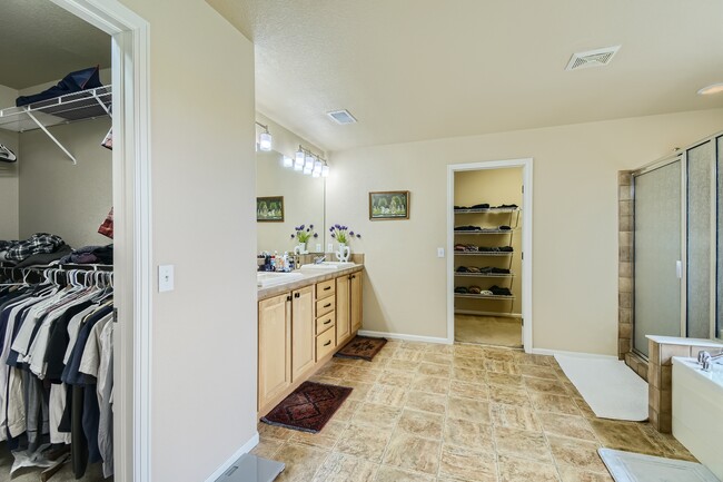 Building Photo - 5236 Malta St