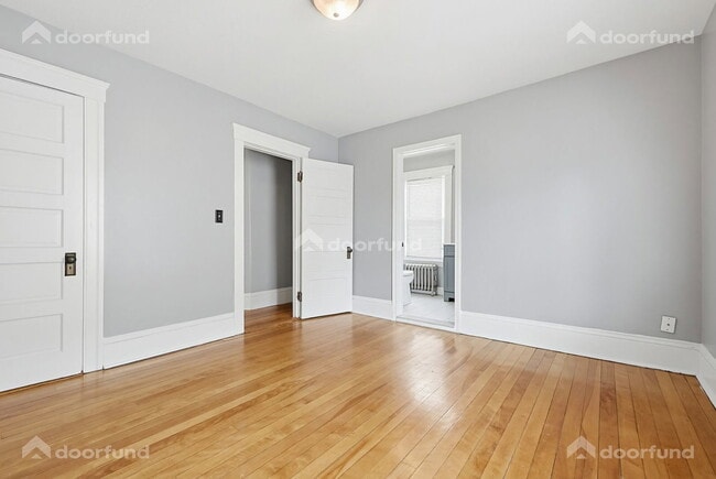 Building Photo - 121 Delmont Ave