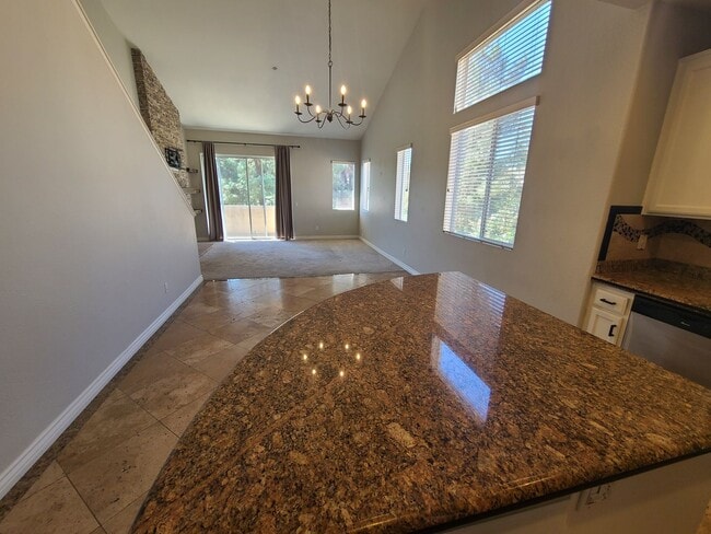 Building Photo - Great golf course views