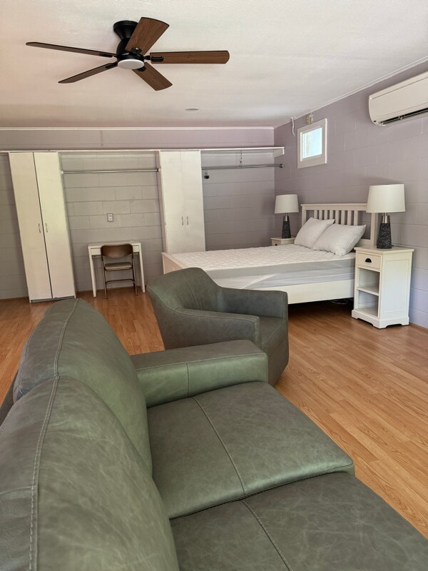 Building Photo - 1305 Green Cove Rd