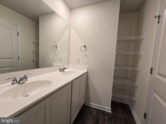 Building Photo - 172 Fellowship Dr