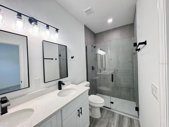 Building Photo - 455 Marion Oaks Dr