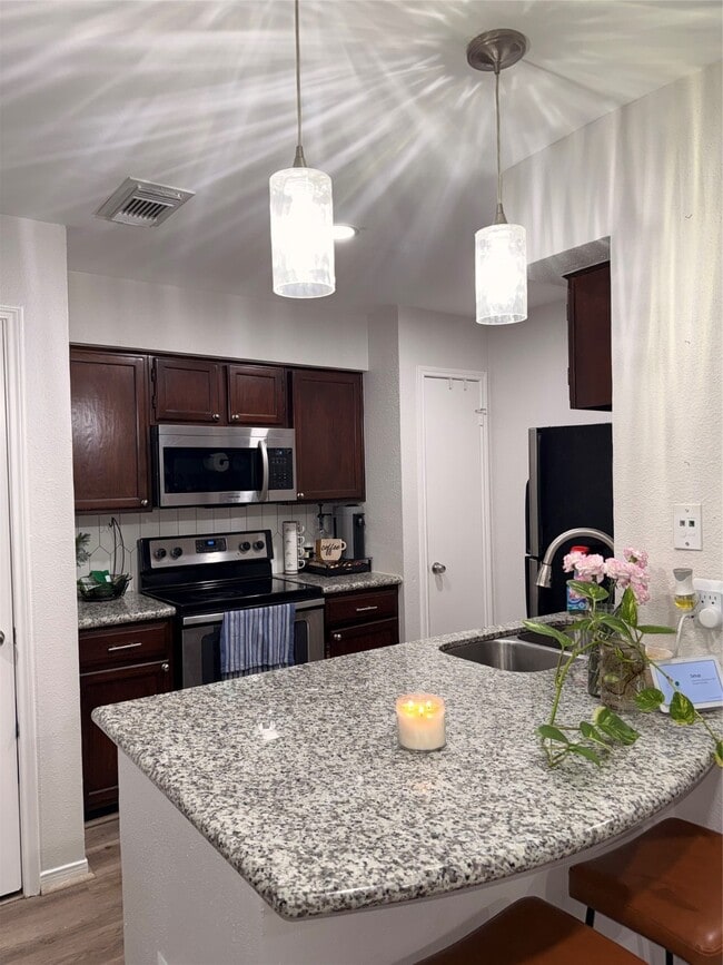 Building Photo - 3600 Jeanetta St